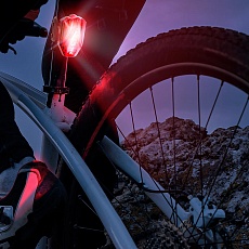 Велосипедный светодиодный фонарь ЭРА аккумуляторный 183х143х57 130лм VA-801 Б0039624 2
