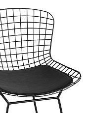 Полубарный стул Stool Group с низкой спинкой Bertoia черный с черной подушкой BTY-24L-P6 BL/BL 1