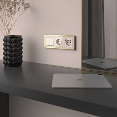 Выключатель одноклавишный Werkel айвори акрил W1112043 4690389197000 1