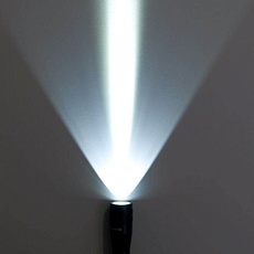 Ручной светодиодный фонарь Elektrostandard Discoverer 3 от батареек 175х32 150 лм a026119 2