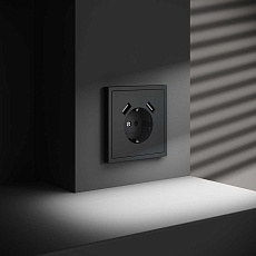 Розетка встраиваемая Voltum S70 с заземлением и защитными шторками, 16А, с USB, A+A, (графит) VLS040407 2