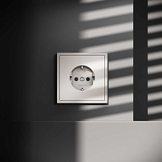 Розетка встраиваемая Voltum S70 с заземлением и защитными шторками, 16А, (кашемир) VLS040203 5