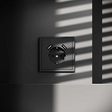 Розетка встраиваемая Voltum S70 с заземлением и защитными шторками, 16А, с USB, A+A, (графит) VLS040407 1