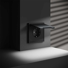 Розетка встраиваемая Voltum S70 с заземлением, защитными шторками и крышкой 16А, (графит) VLS040307 4